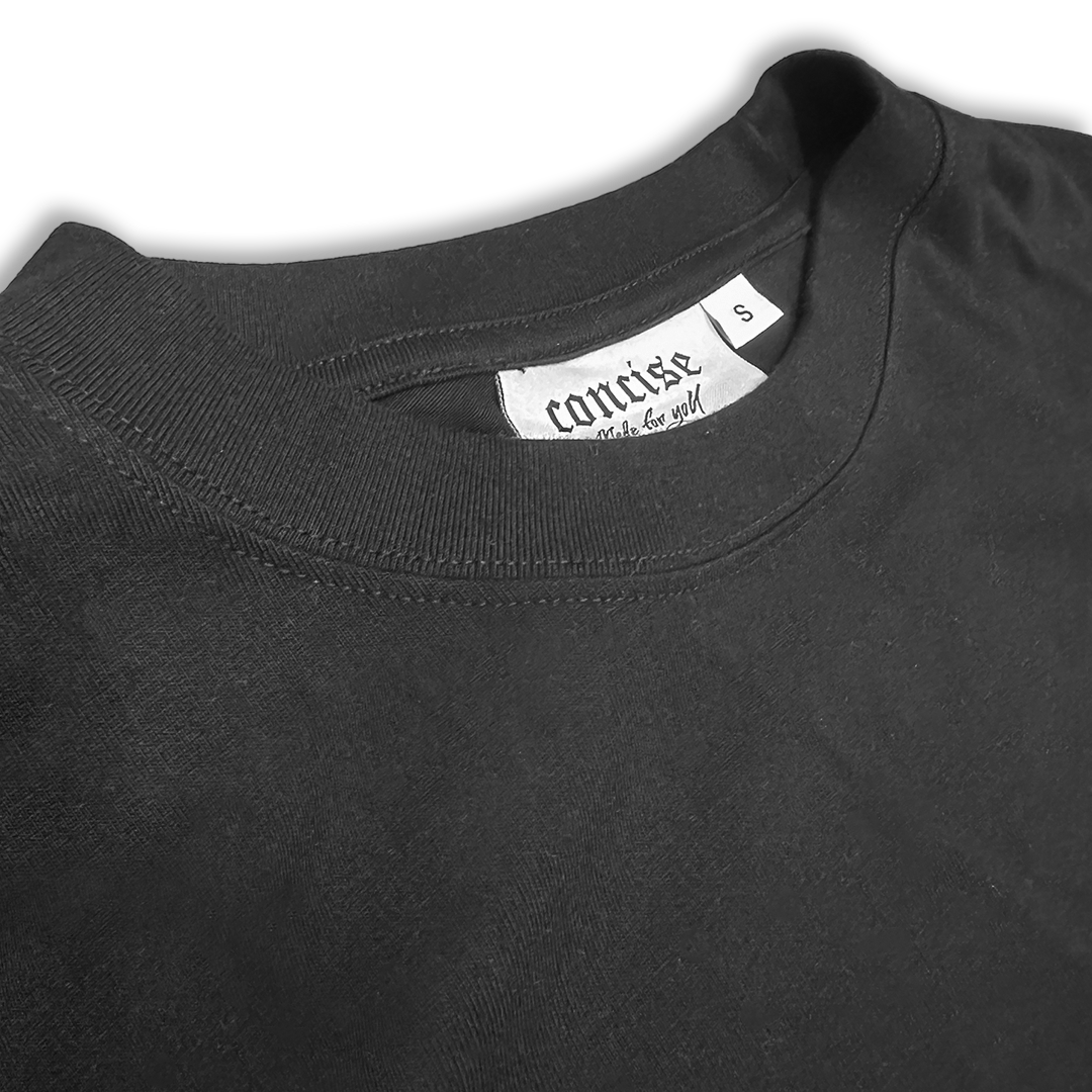arched logo oversized shirt black.